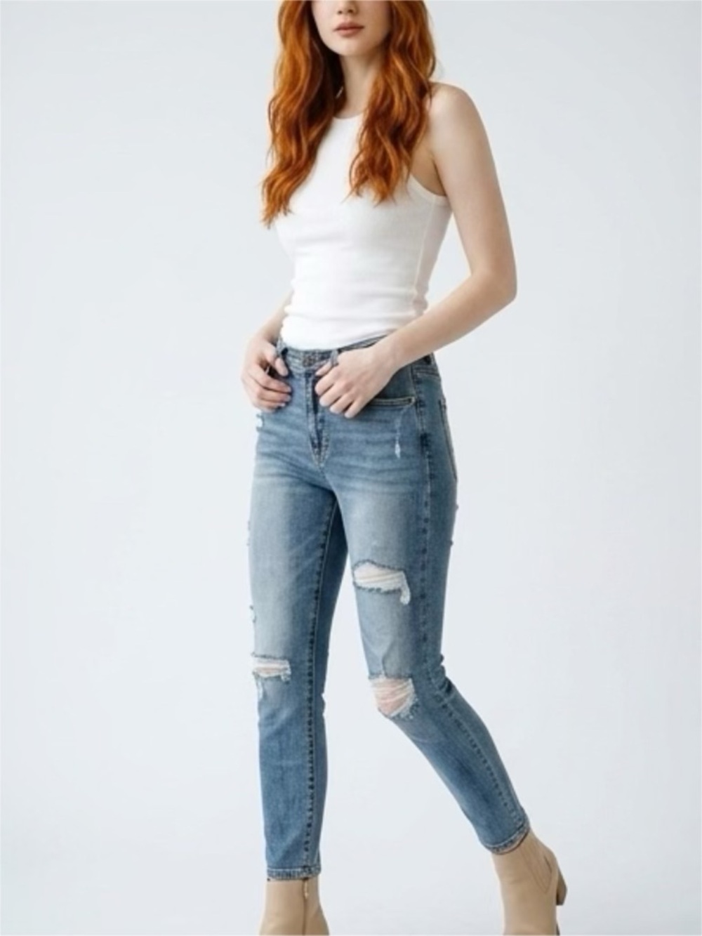 JUDY BLUE SLIM FIT DISTRESSED DENIM JEANS, SIZE 11/30